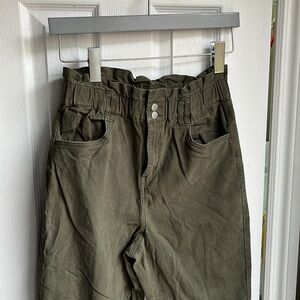 Jean kaki Reitmans size 4 length regular